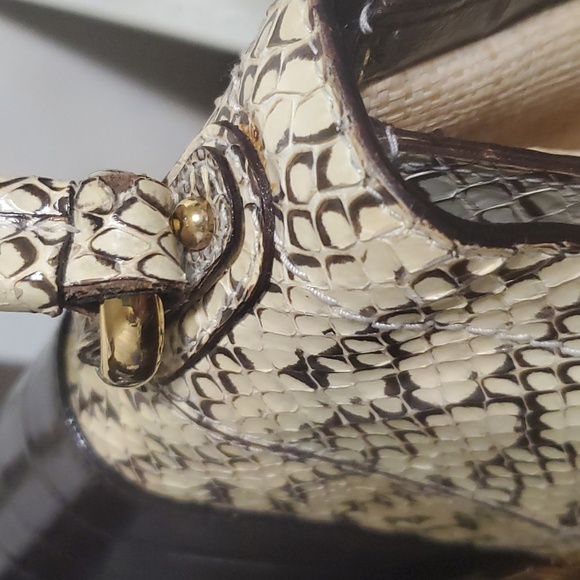 DOLCE & GABBANA YELLOW SNAKESKIN LEATHER/BEIGE RAFFIA SHOULDER BAG - Picture 6 of 7